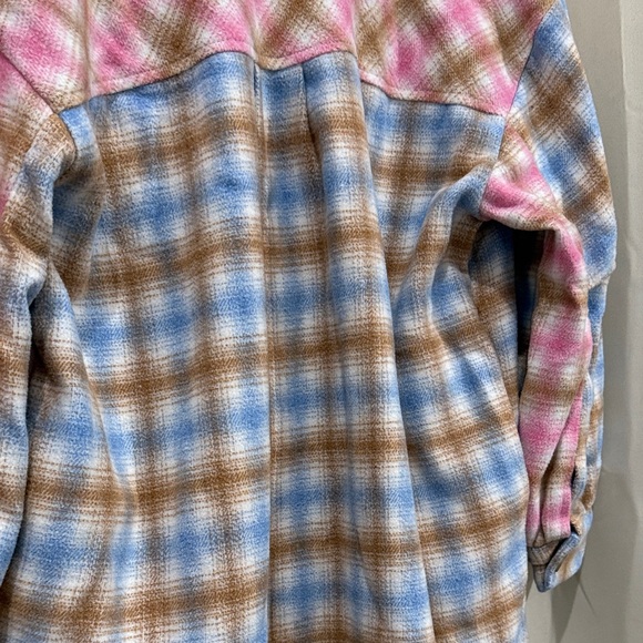 Timing Oversized Plaid Button-Up Shirt in Pink, Blue, and Brown Preloved Size S - Picture 7 of 7